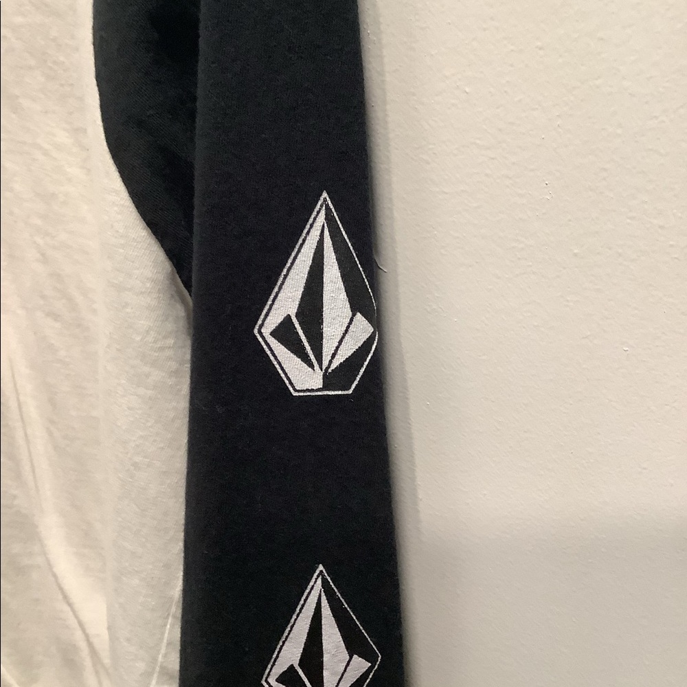Volcom shirt